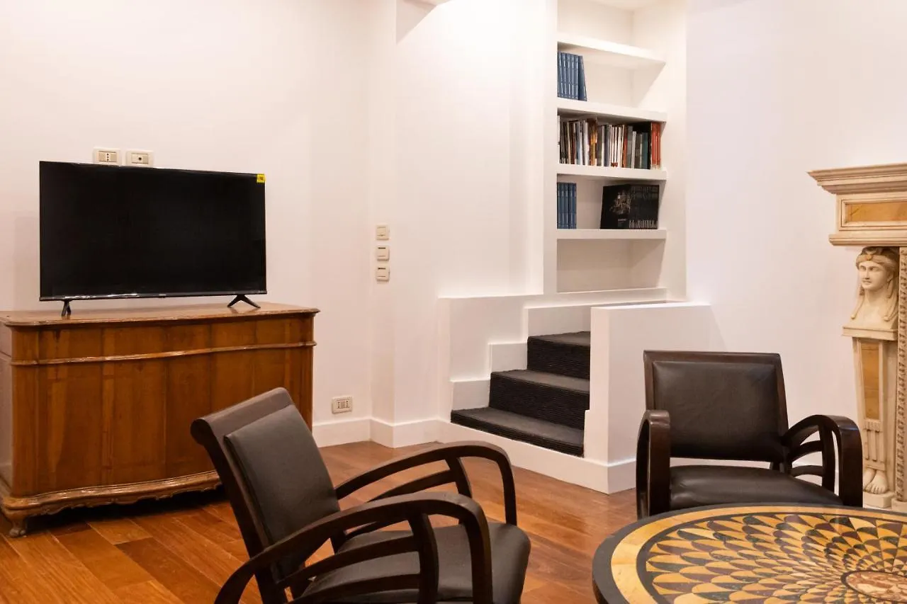 Apartment Charme & Chic San Giacomo Rome Italy